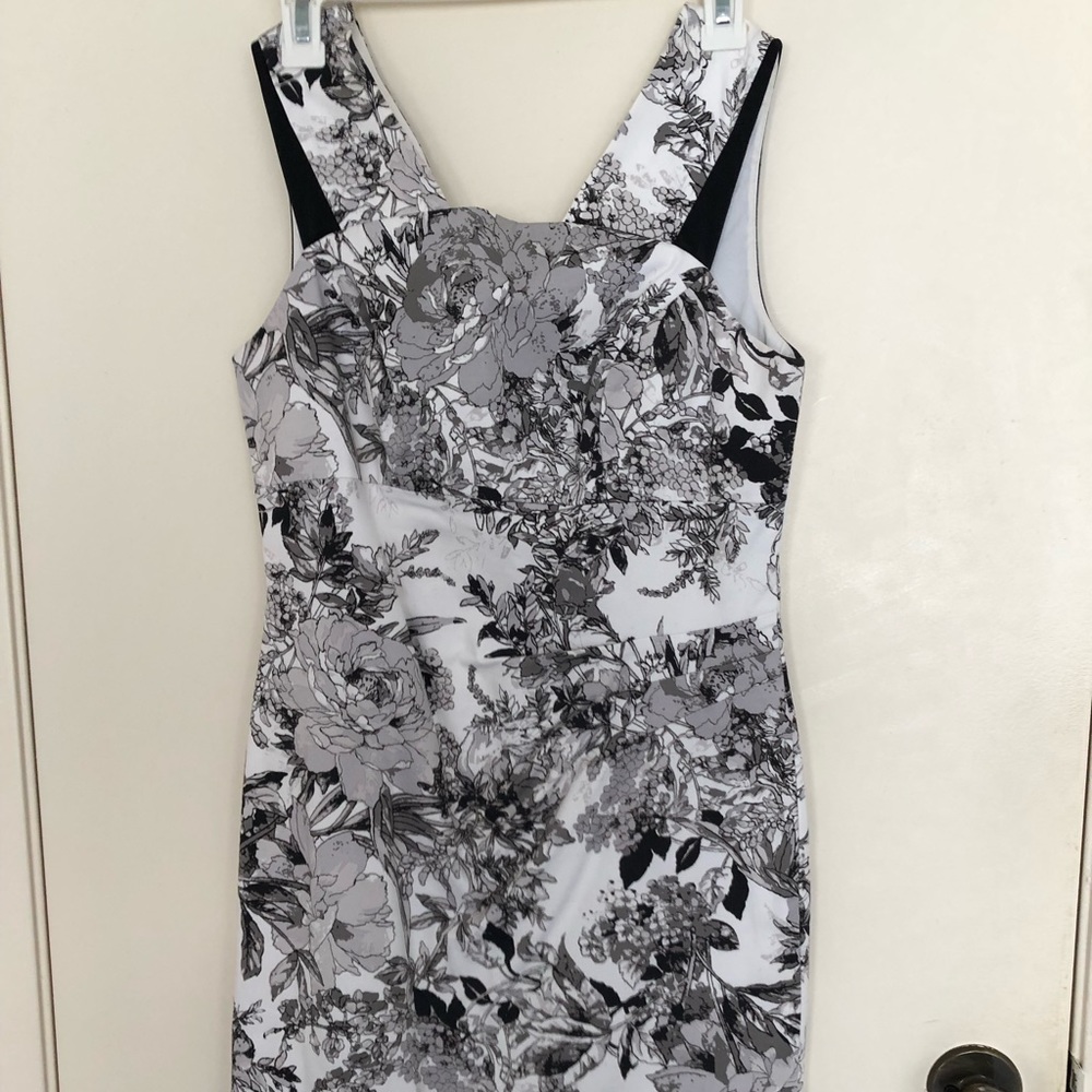 [OFFER NOW] Formal Dress with Flowers Prints